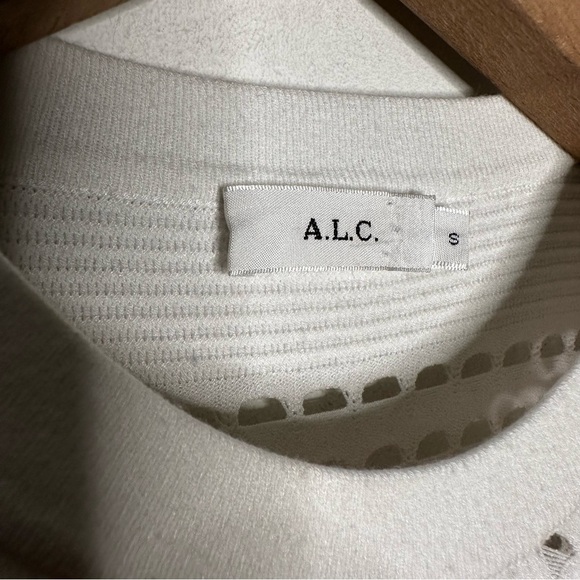 A.L.C. | White Open Knit Ribbed Crew Neck Tee Size Small - Picture 6 of 7